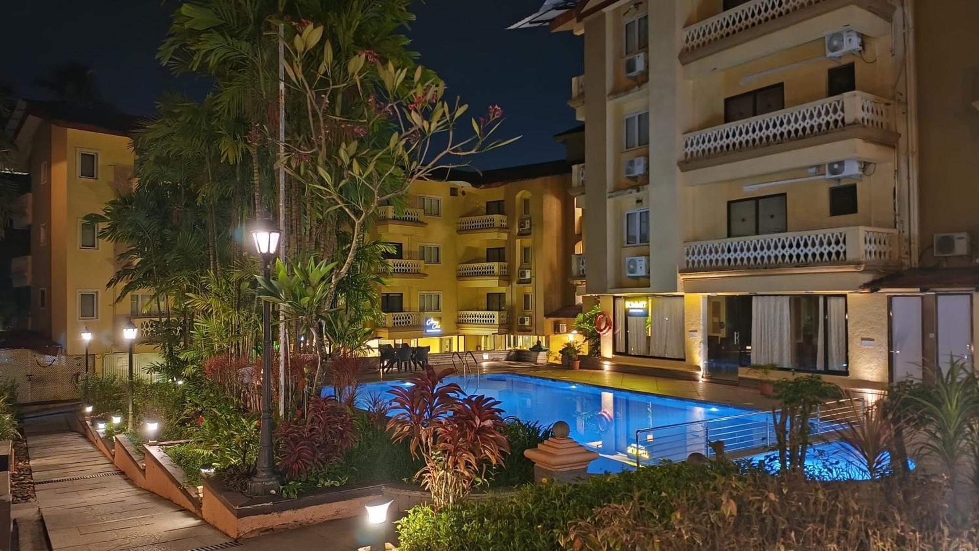 Golden Landmark Green Valley Beach Resort Dona Paula Exterior foto