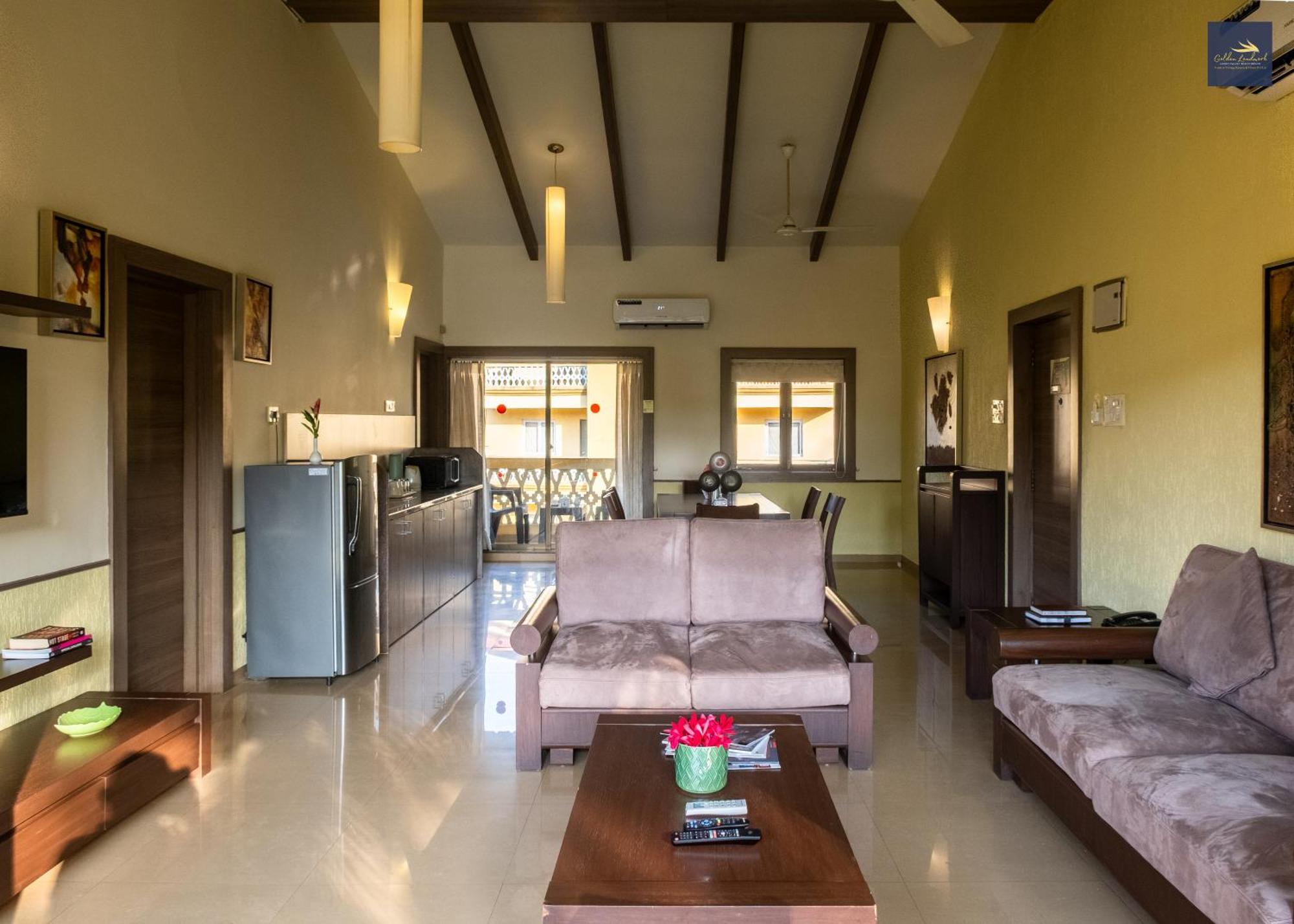 Golden Landmark Green Valley Beach Resort Dona Paula Exterior foto